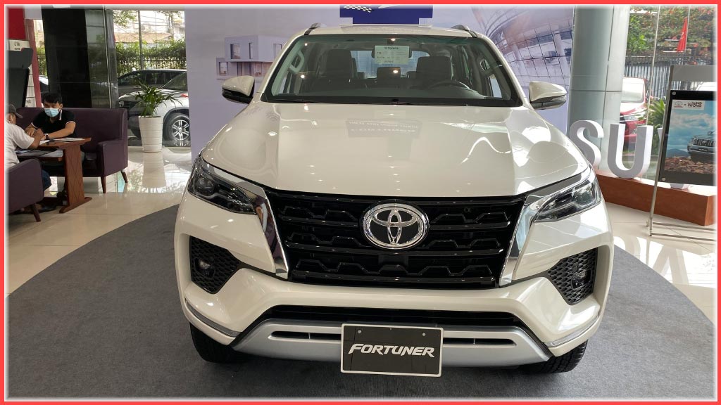 toyota-fortuner-2021-ngoai-that